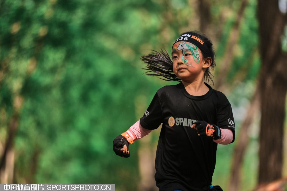 两位球员在 两位球员在